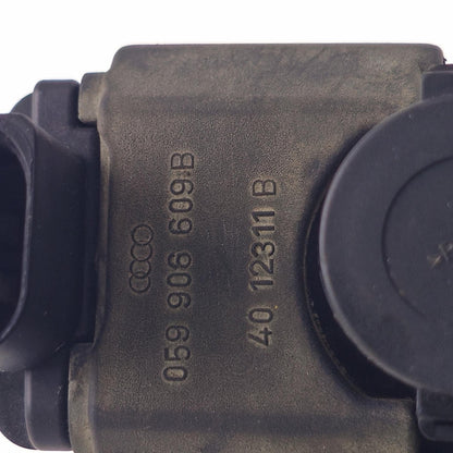 2013-2015 Audi A8 Mounting COOLER DIESEL 059906629D