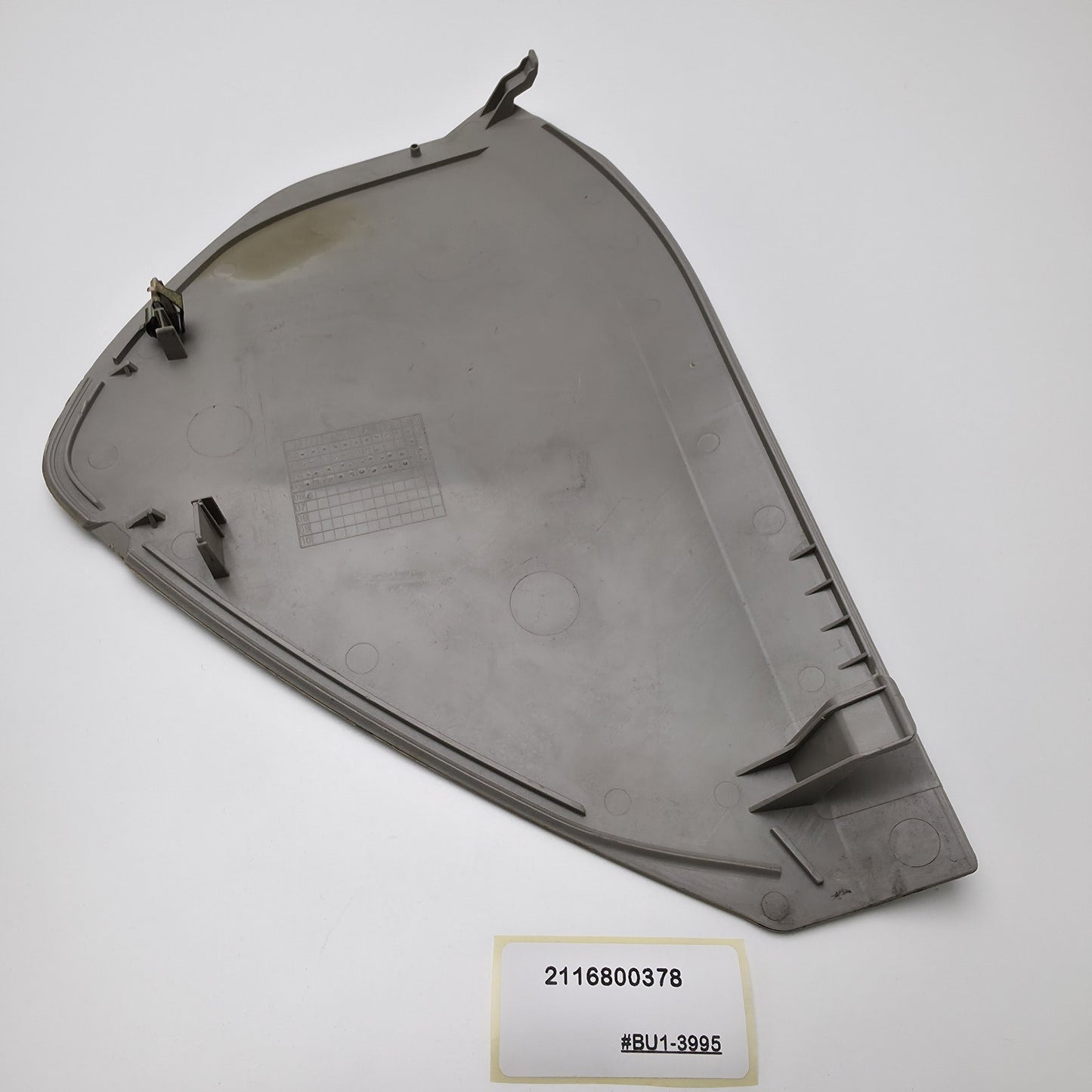 2003-2009 Mercedes-Benz W211 Dashboard side end trim 2116800378