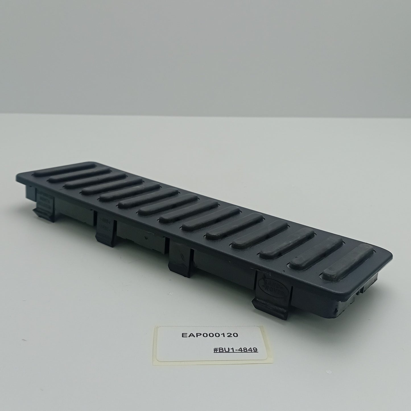 2006-2012 Land Rover Range Rover FOOT REST TRIM COVER PANEL EAP000120