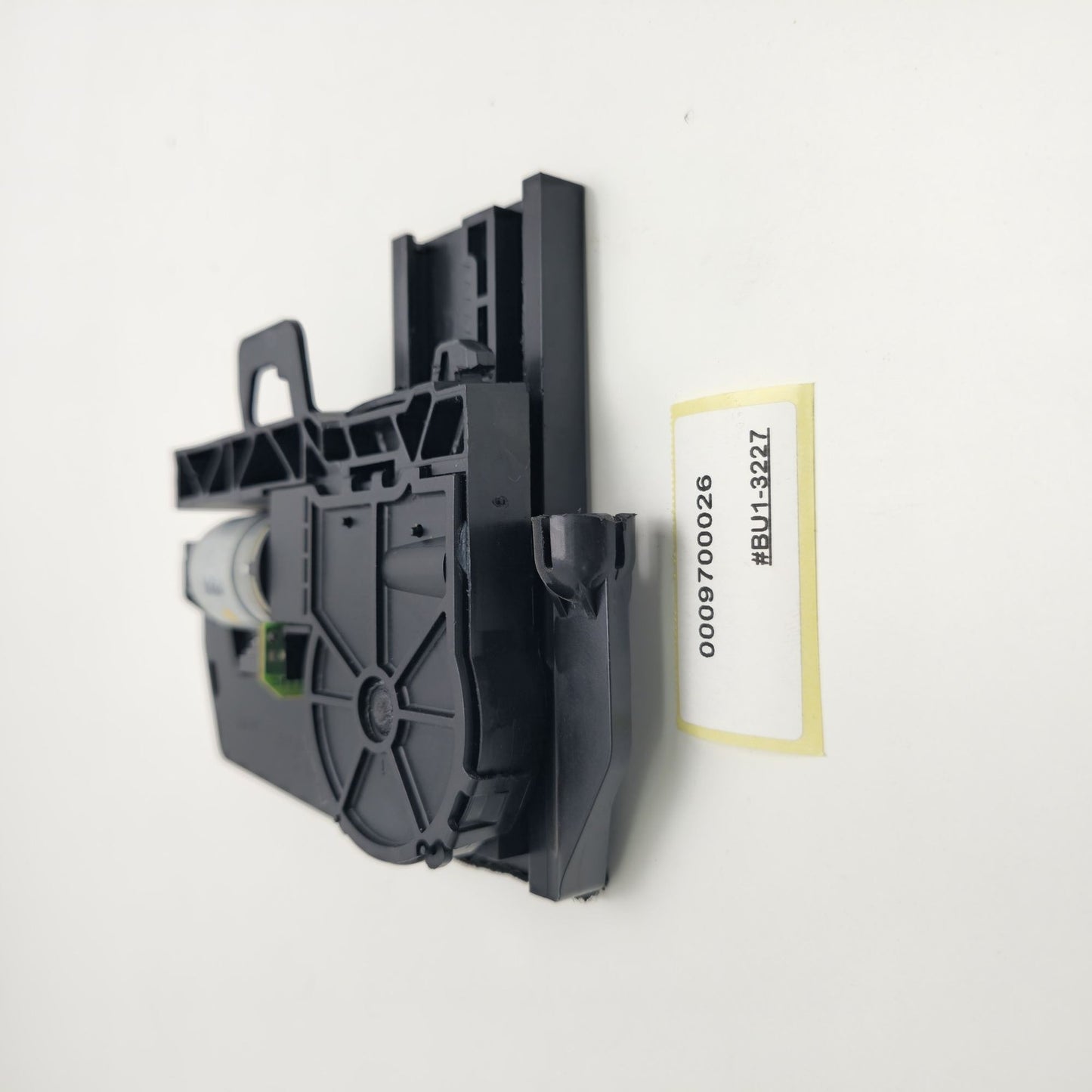 2006-2011 Mercedes CLS550 Headrest Actuator 0009700026