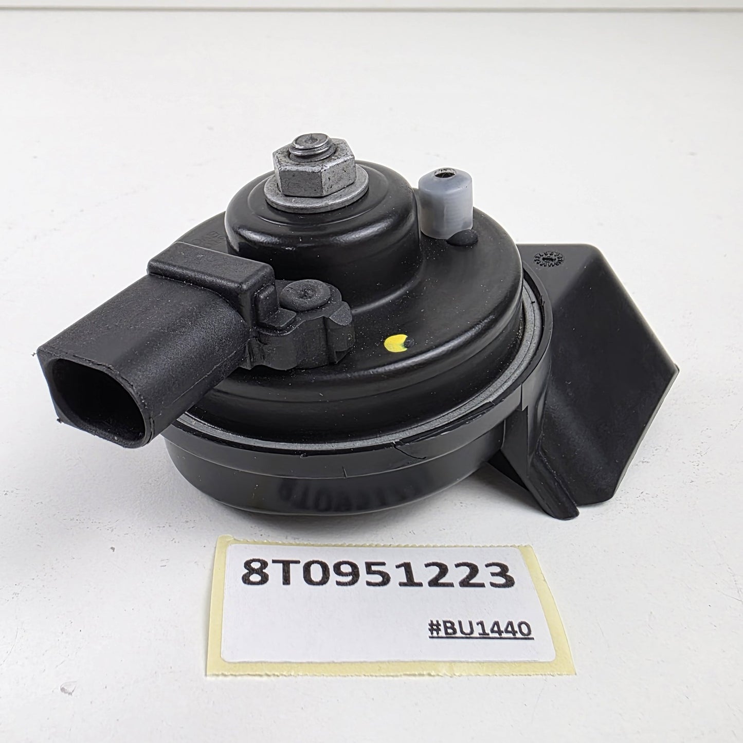 2008-2017 Audi A5 High Note Horn High Tone Frequency OEM 8T0951223