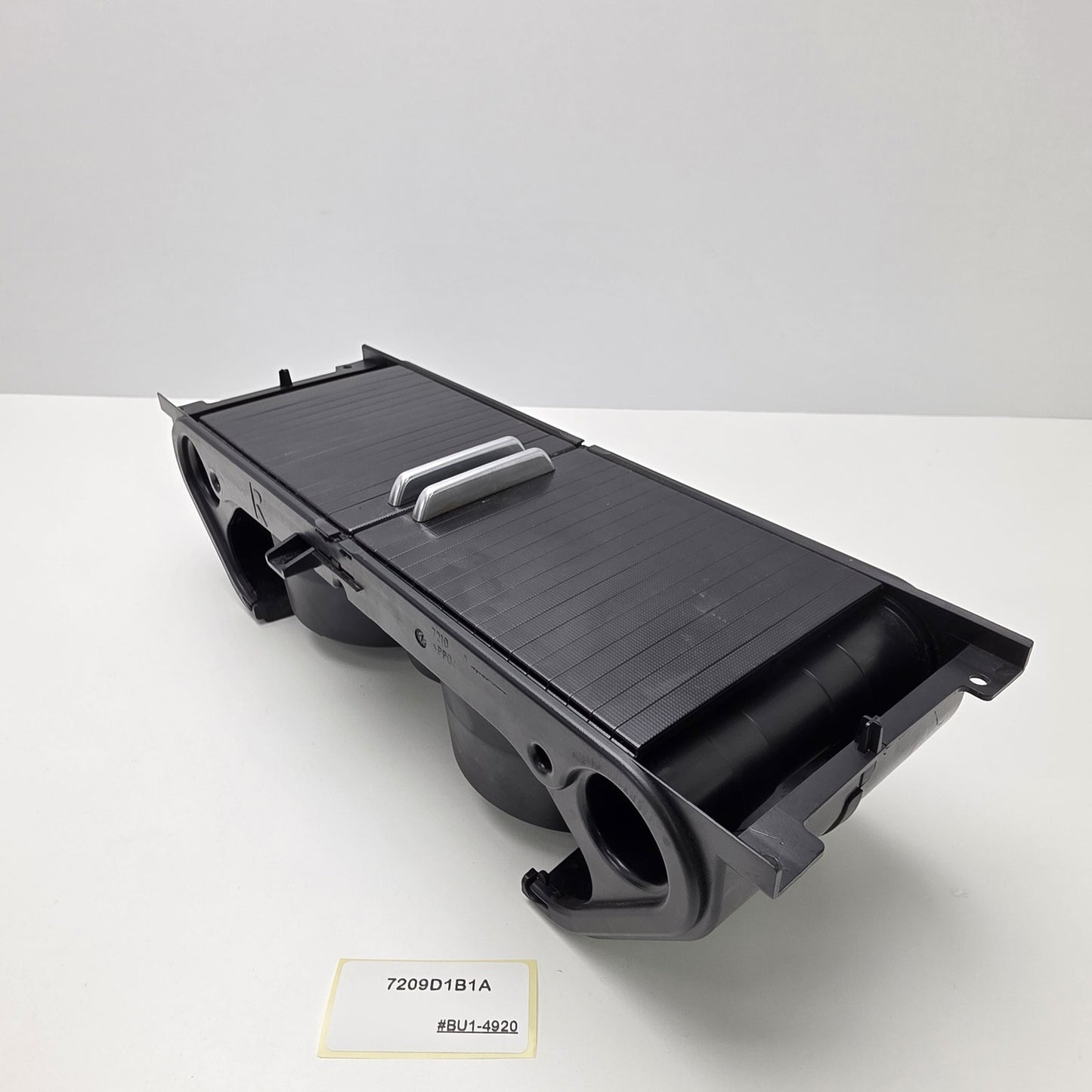 2007-2012 Land Rover Freelander 2 Center Console Gear Shift Cup Holder 7209D1B1A