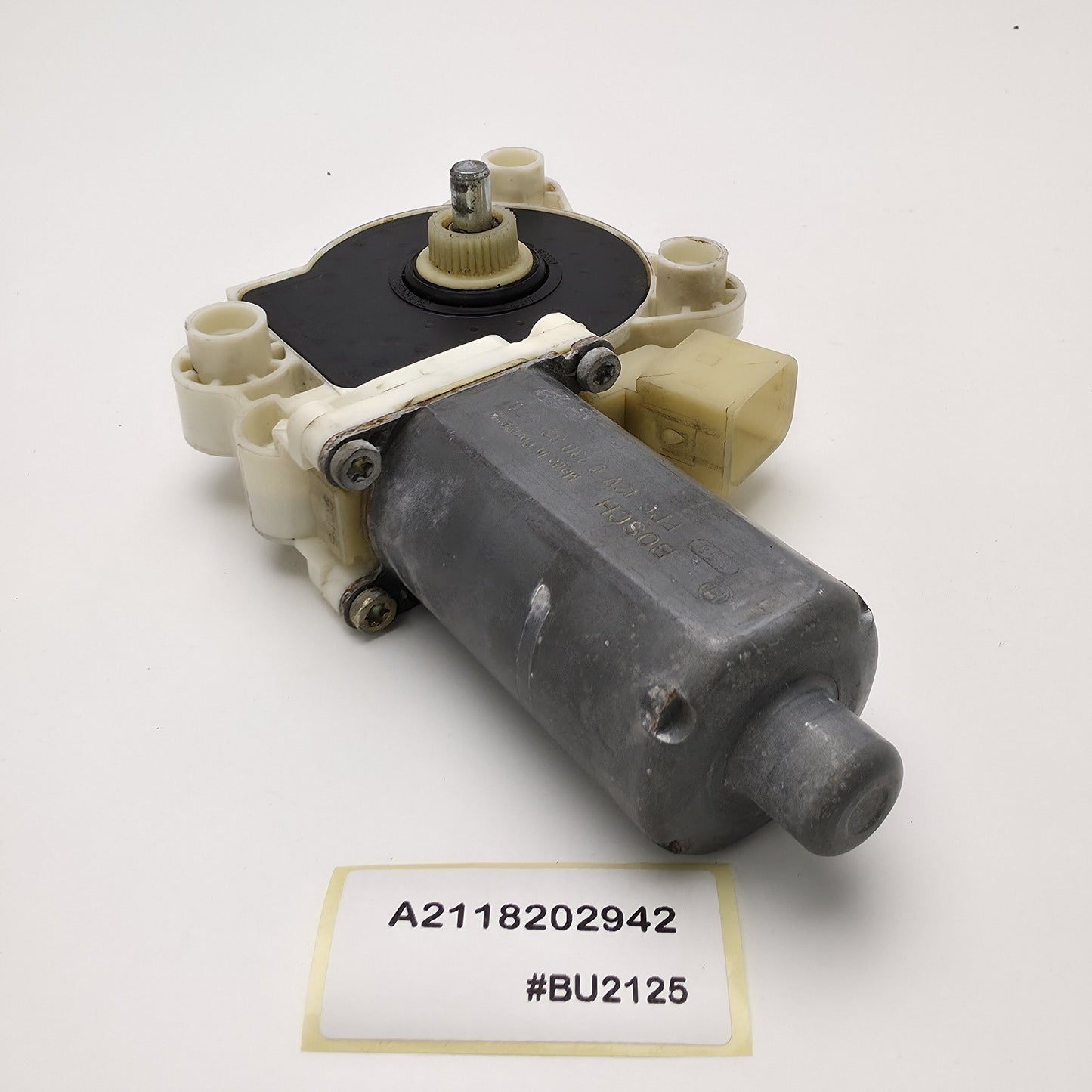 2003-2009 Mercedes-Benz E550 Front Left Window Motor A2118202942