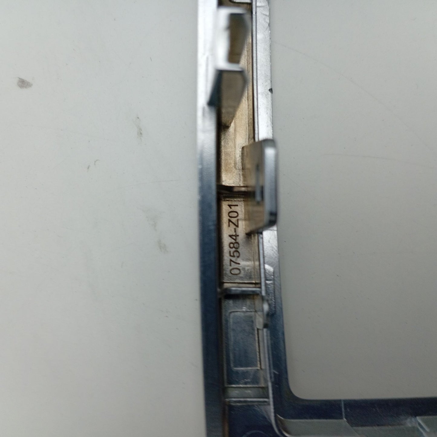 2005-2013 Land Rover Range Rover Sport Vent Trim 07584Z01