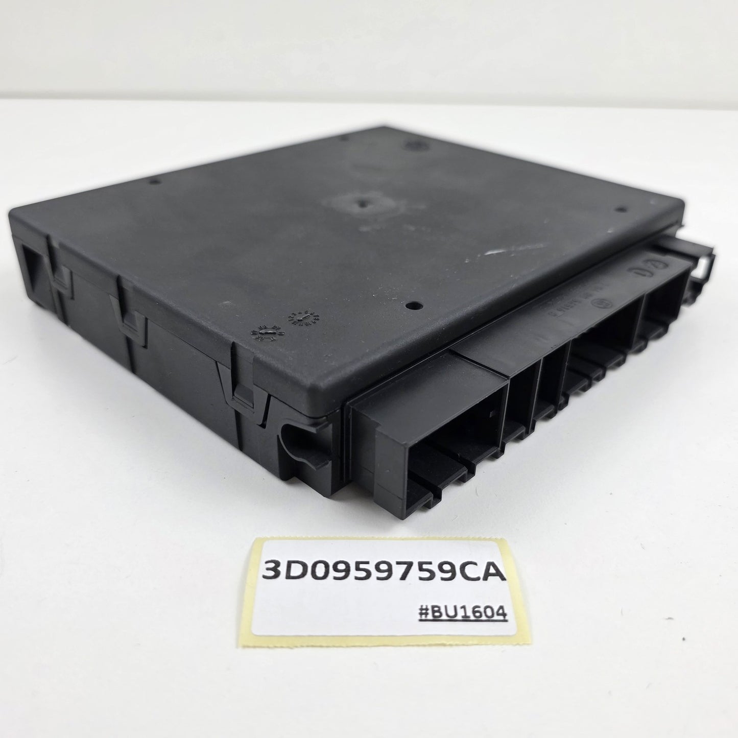 2006-2012 Volkswagen Phaeton FRONT RIGHT SEAT CONTROL MODULE 3D0959759CA