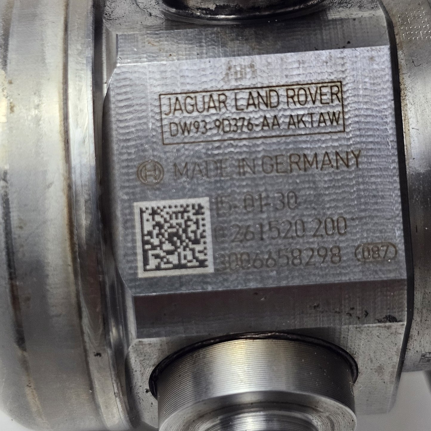 2013-2018 Land Rover 5.0T High Pressure Fuel Pump DW939D376AA