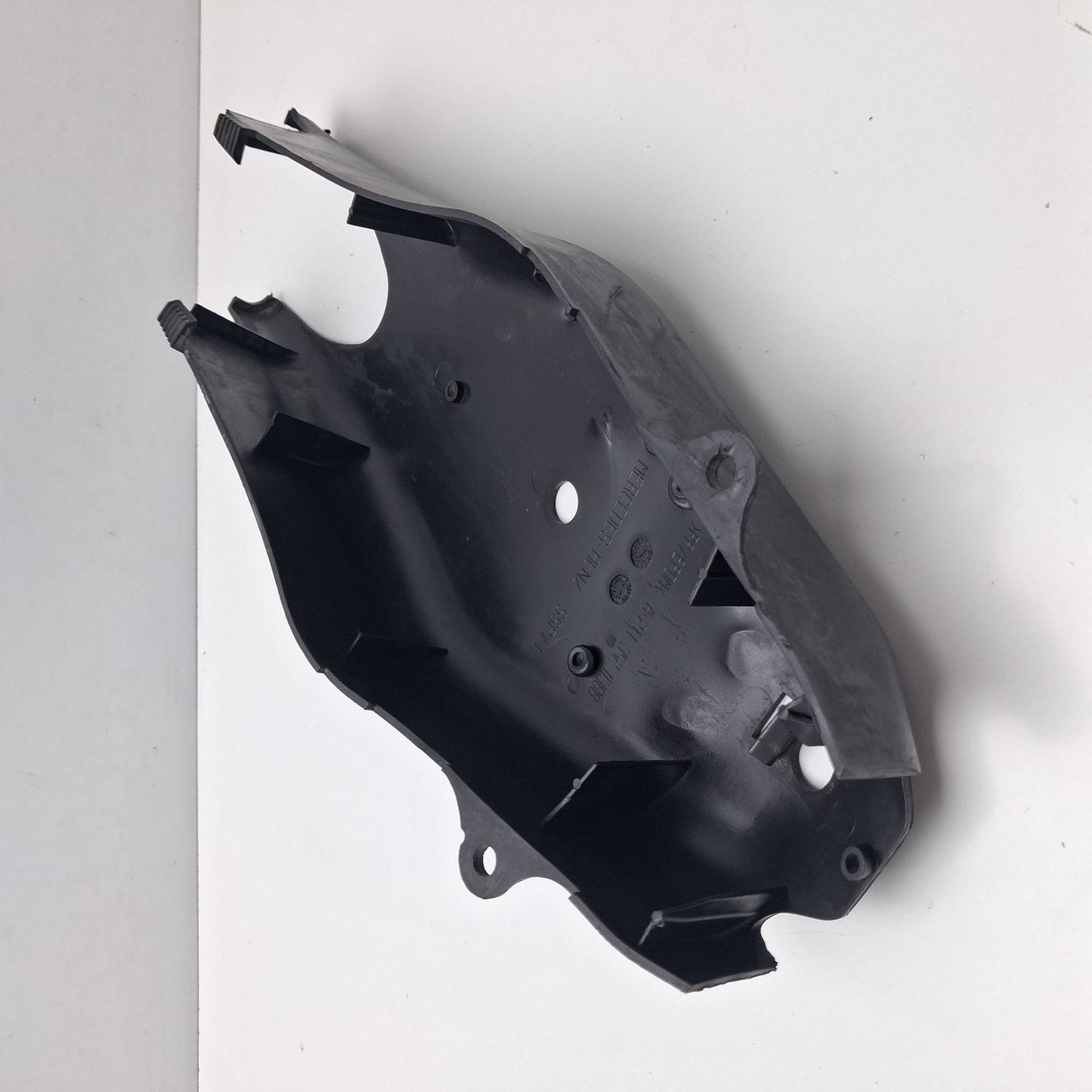 2004-2010 Mercedes-Benz CLS Rear Lower Suspension Control Arm Cover A2113520388