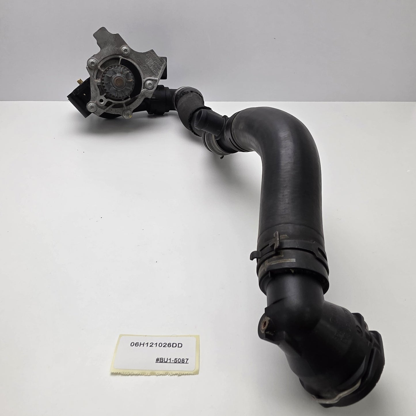 2009-2015 Volkswagen EOS Water Pump Assembly 06H121026DD