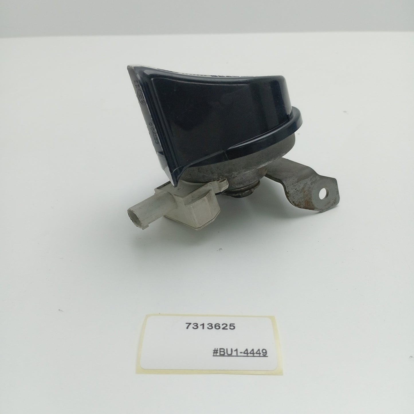 2007-2014 MINI CLUBMAN Low Tone Horn Signal 7313625