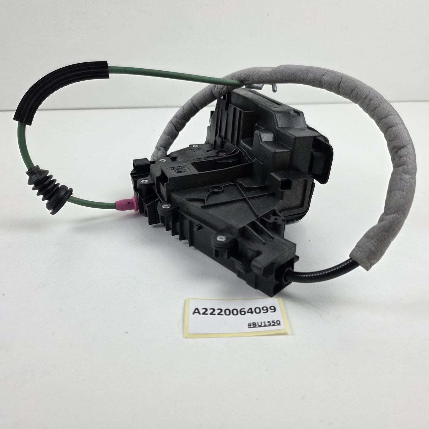 2020-2023 Mercedes-Benz C-Class W205 DOOR LOCK ACTUATOR A2220064099