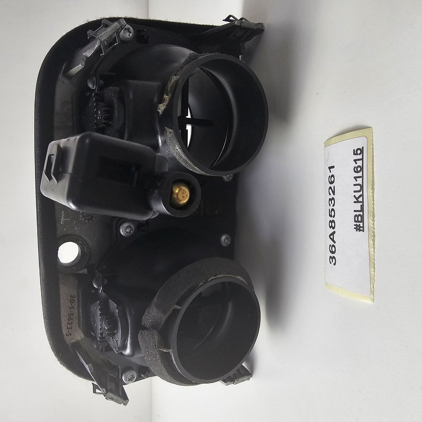 2015-2020 Bentley Bentayga REAR HEATER VENTS WITH SURROUND TRIM 36A853261