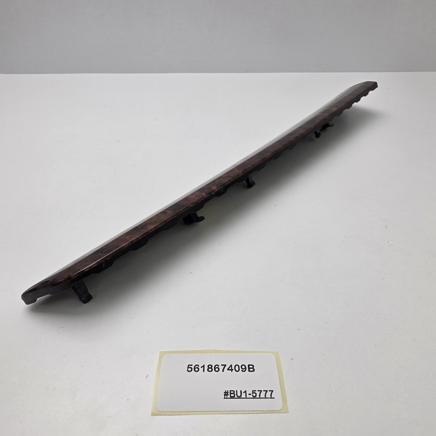 2012-2015 Volkswagen Passat Front Door Trim Molding 561867409B
