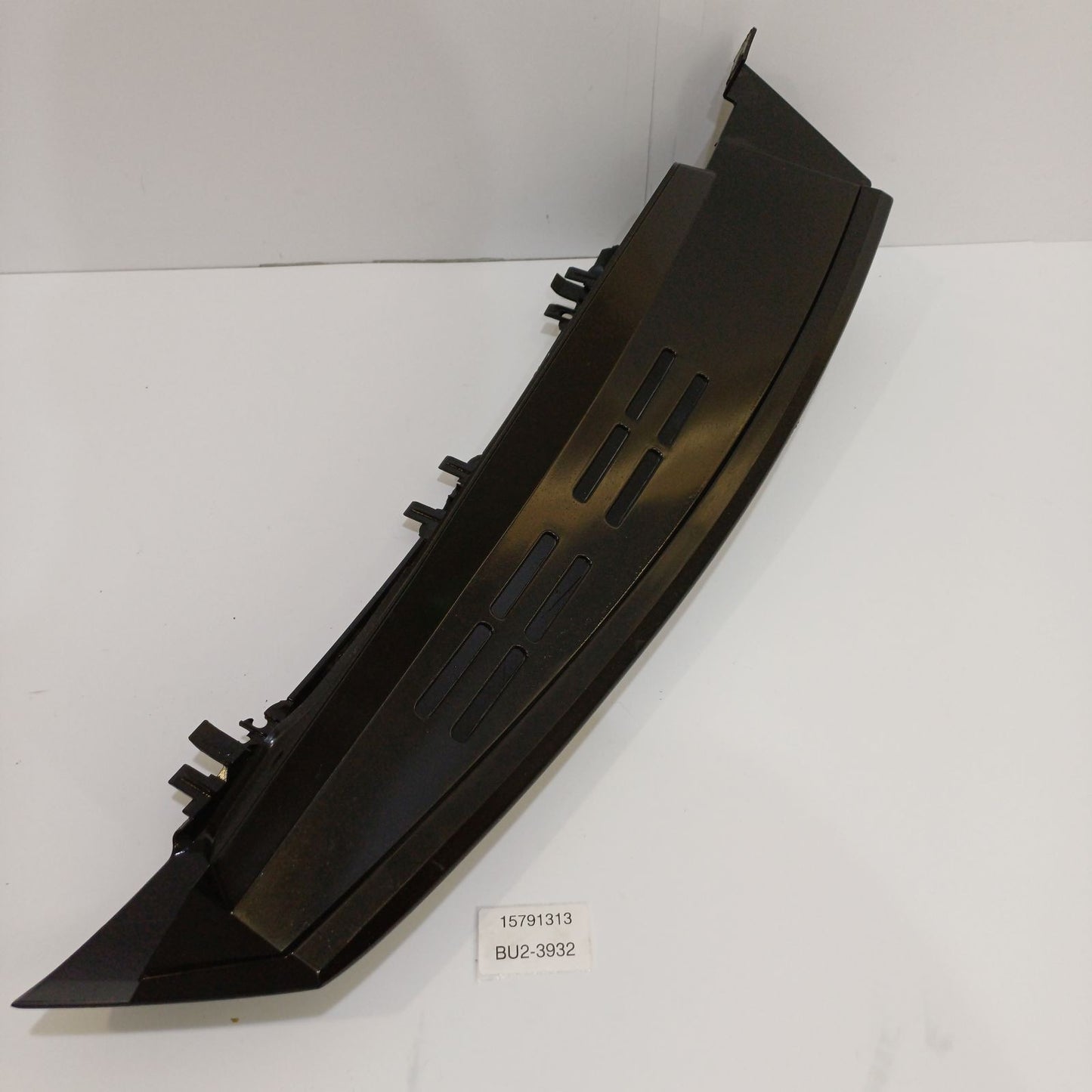 2007-2014 GMC Yukon Left Upper Quarter Applique Louvers 15791313