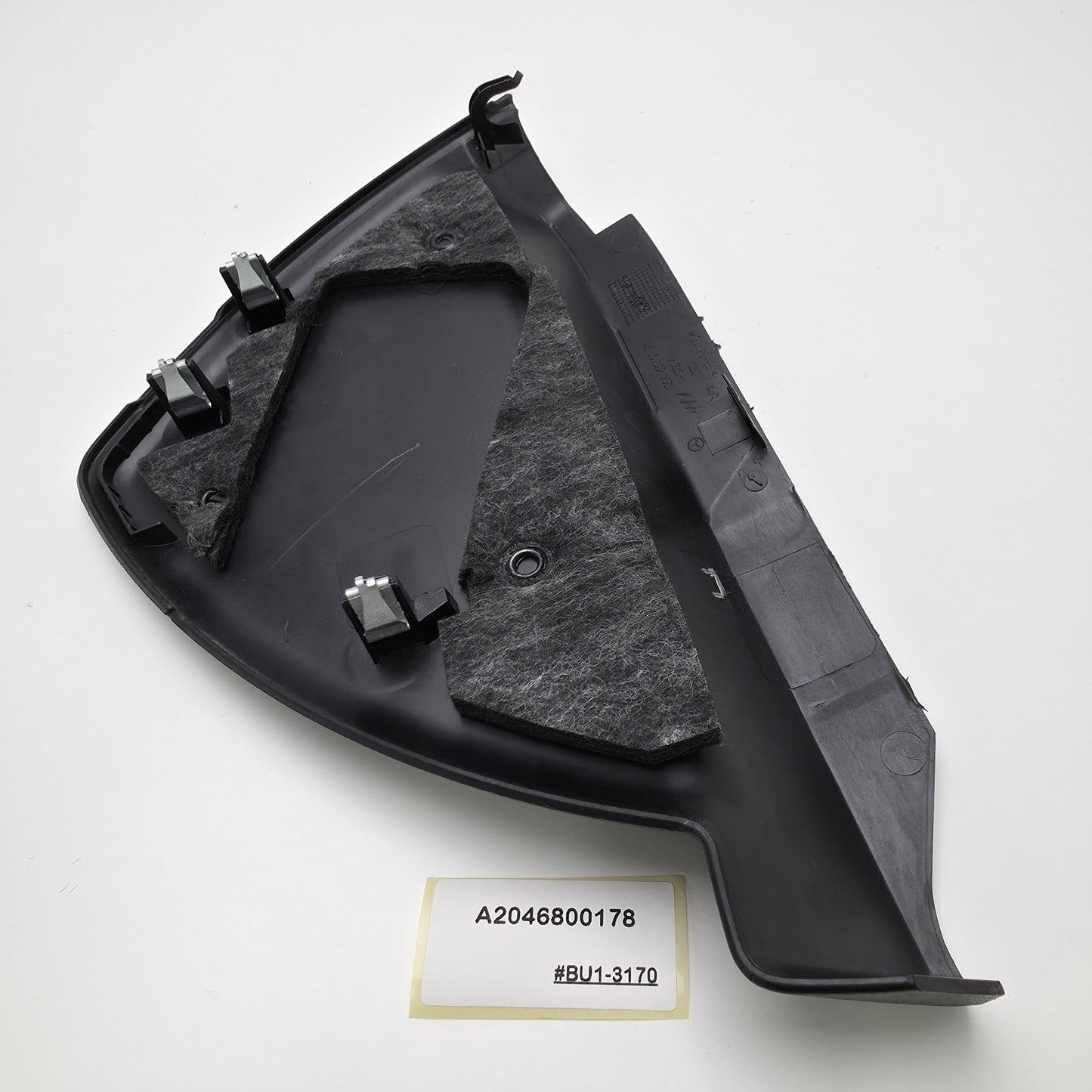 2008-2014 Mercedes-Benz C250 Dashboard End Cap Cover A2046800178