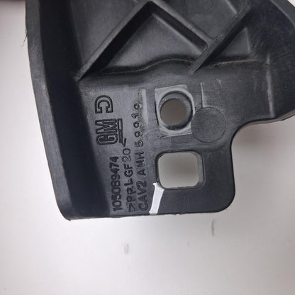 2014-2019 Cadillac CTS Rear Bumper Retainer Support Bracket 105089474