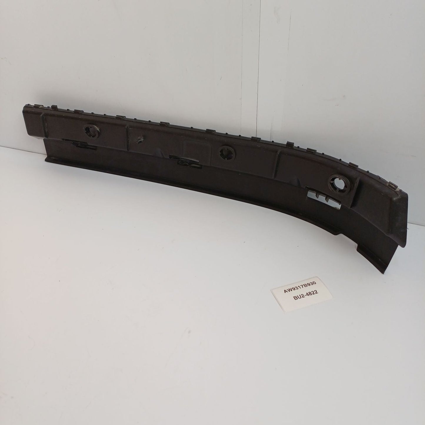 2010-2019 Jaguar XJ Rear Bumper Mounting Bracket AW9317B930