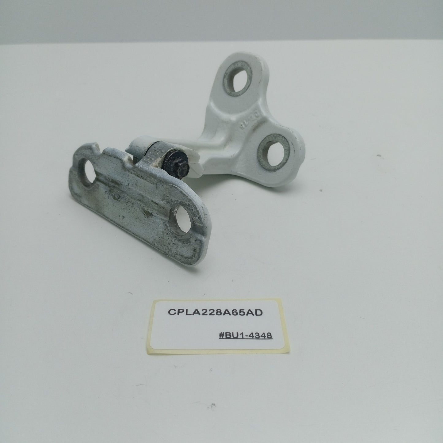 2019 Land Rover Discovery Front Left Lower Door Hinge CPLA228A65AD