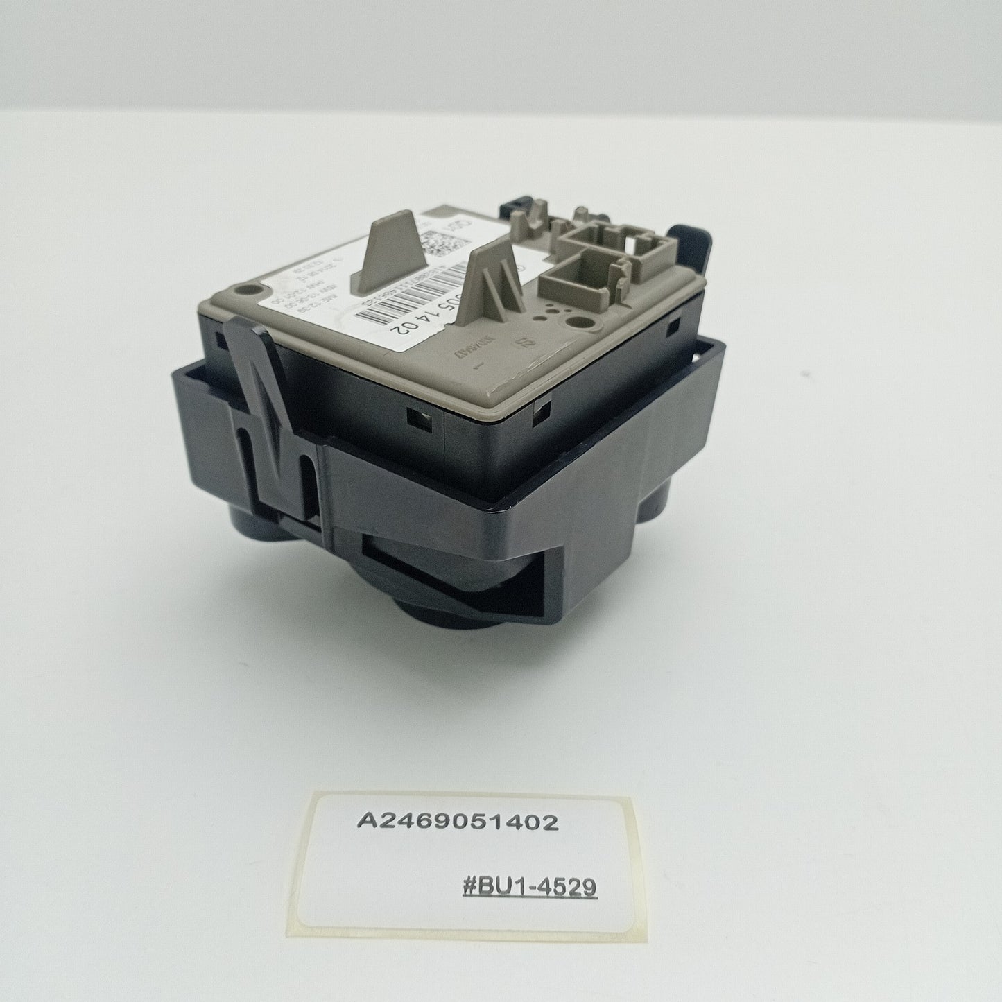2014-2015 Mercedes GLA Ignition Switch Module Receiver Node A2469051402