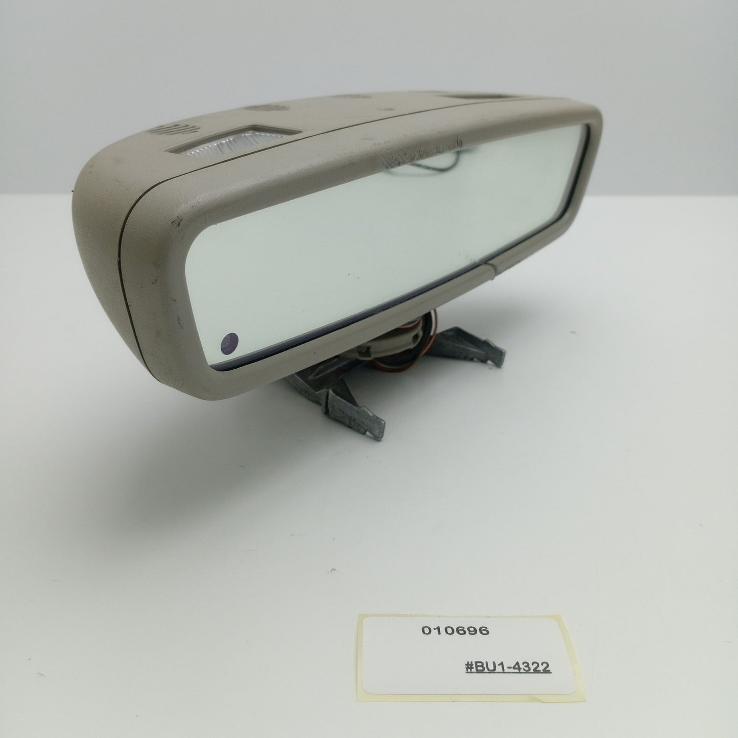 2007 Mercedes REAR VIEW MIRROR 010696
