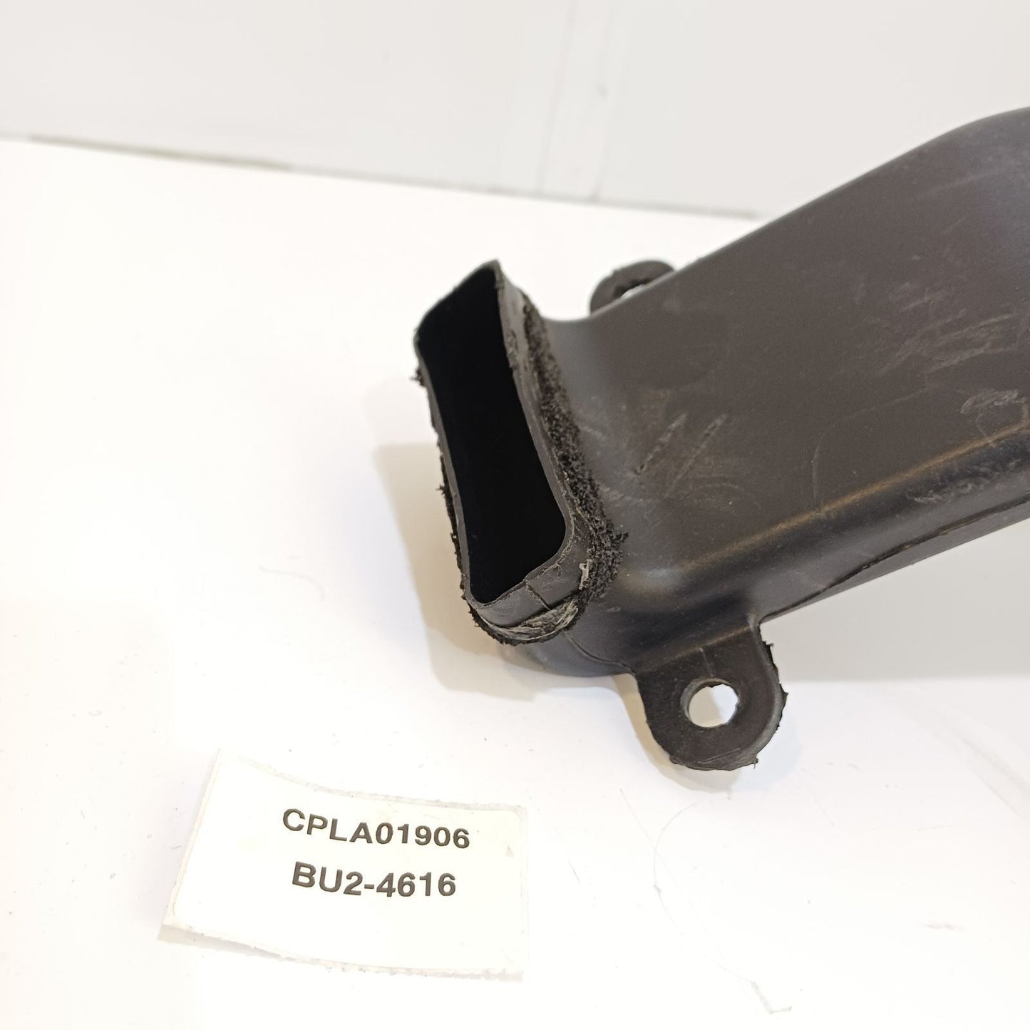 2014-2022 Land Rover Range Rover Dashboard Air Vent Duct CPLA01906