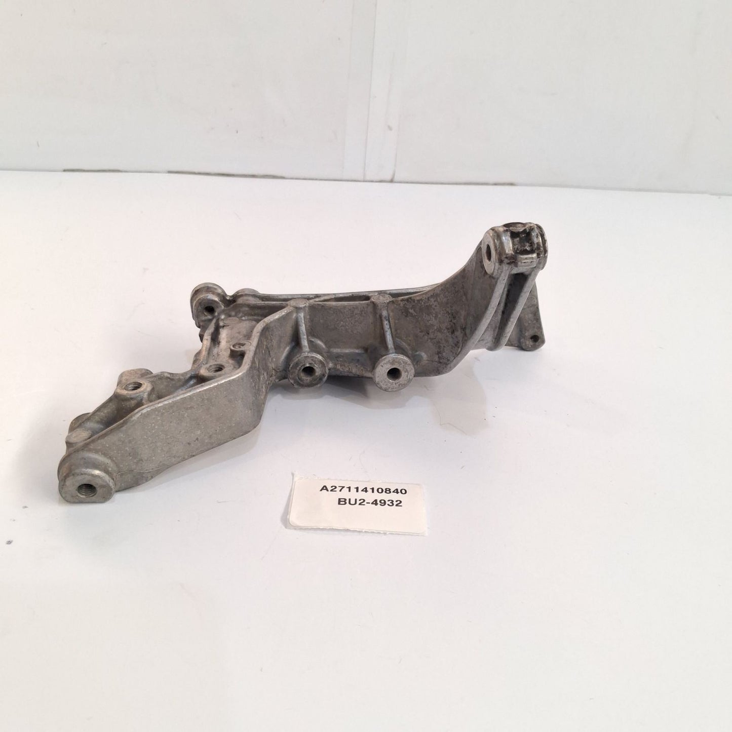 2012 Mercedes-Benz C250 EGR Valve Mount Bracket A2711410840