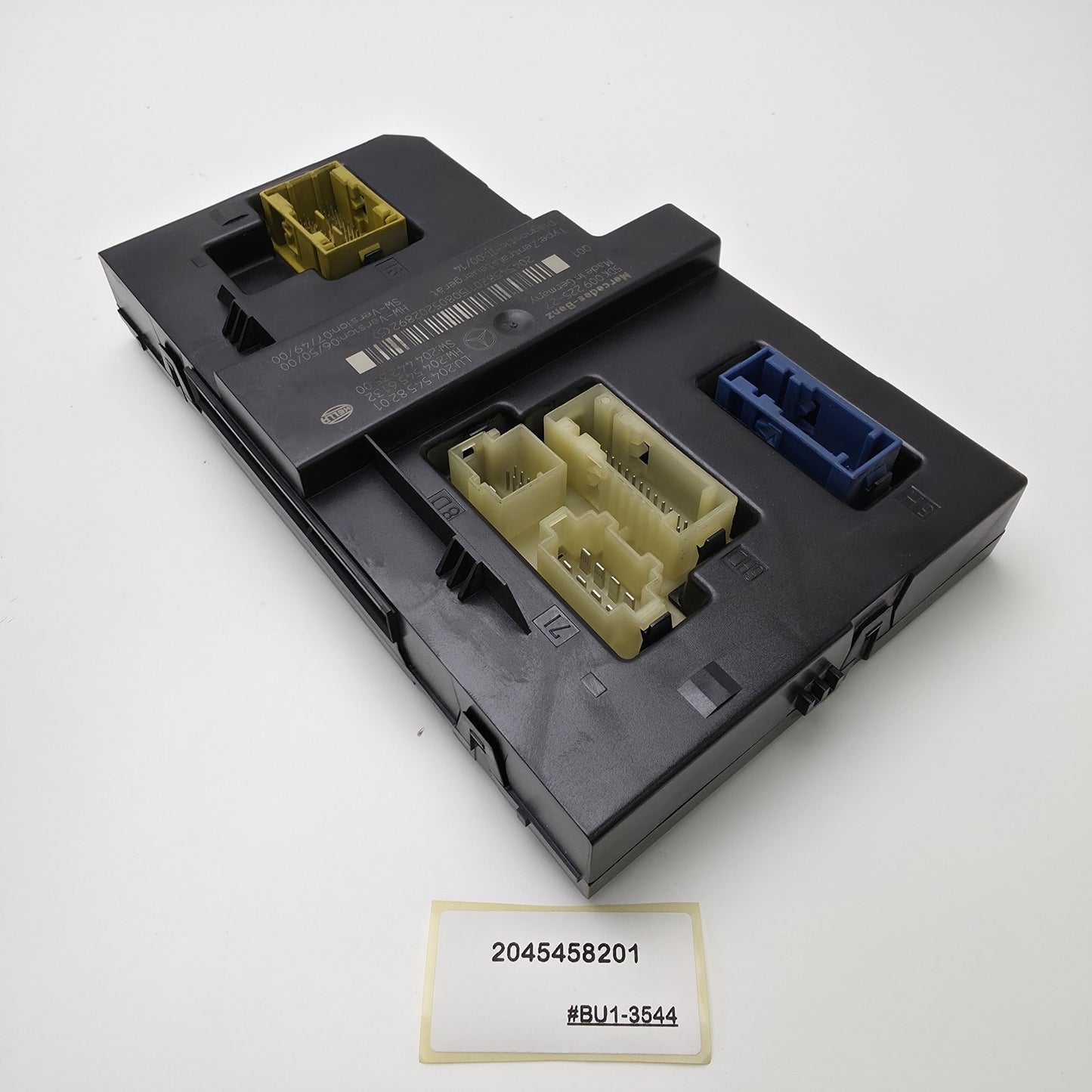 2008-2011 Mercedes-Benz C350 Rear SAM Module Fuse Box Relay 2045458201