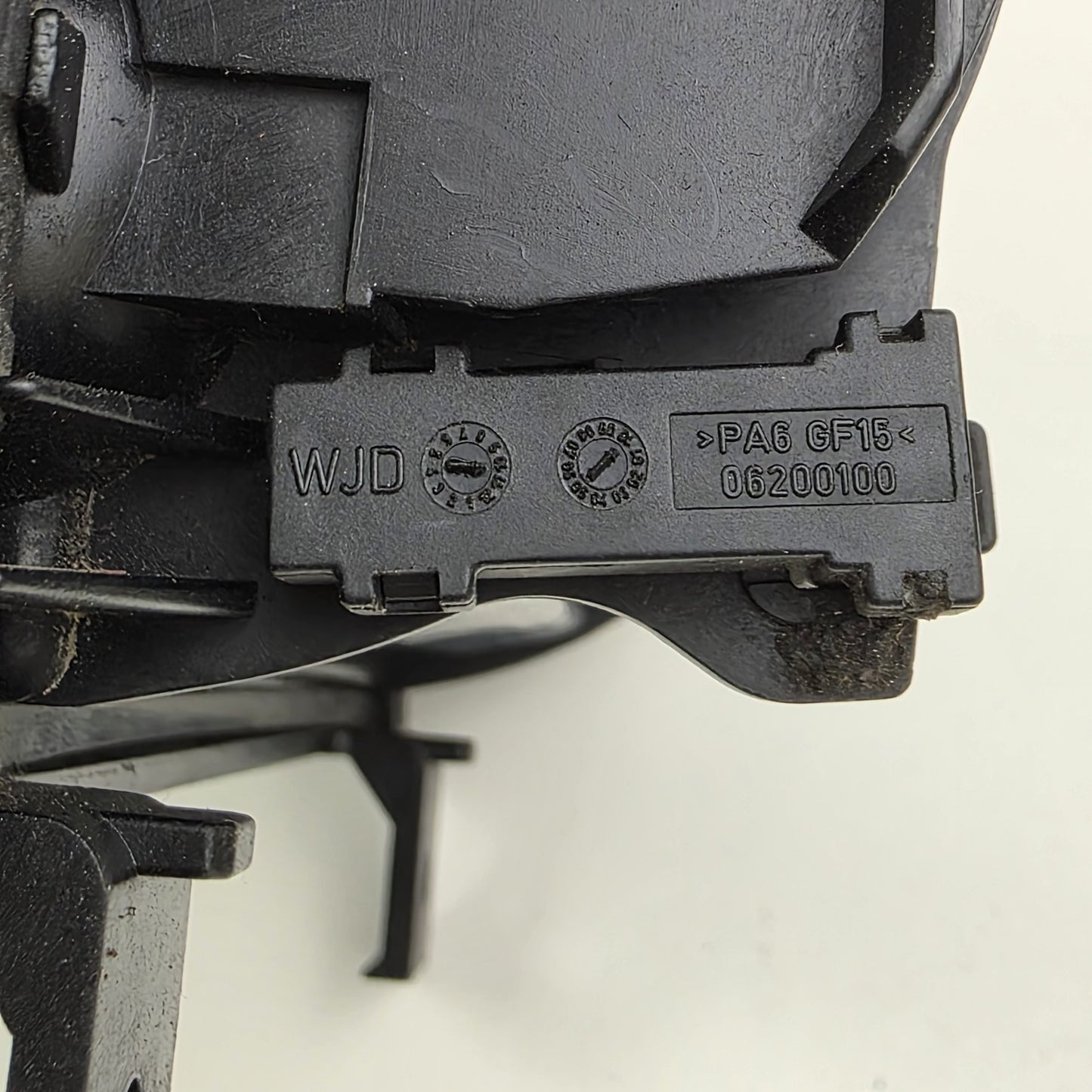 2003-2013 Audi A3 Sportback Front Console Ashtray 8P0857951