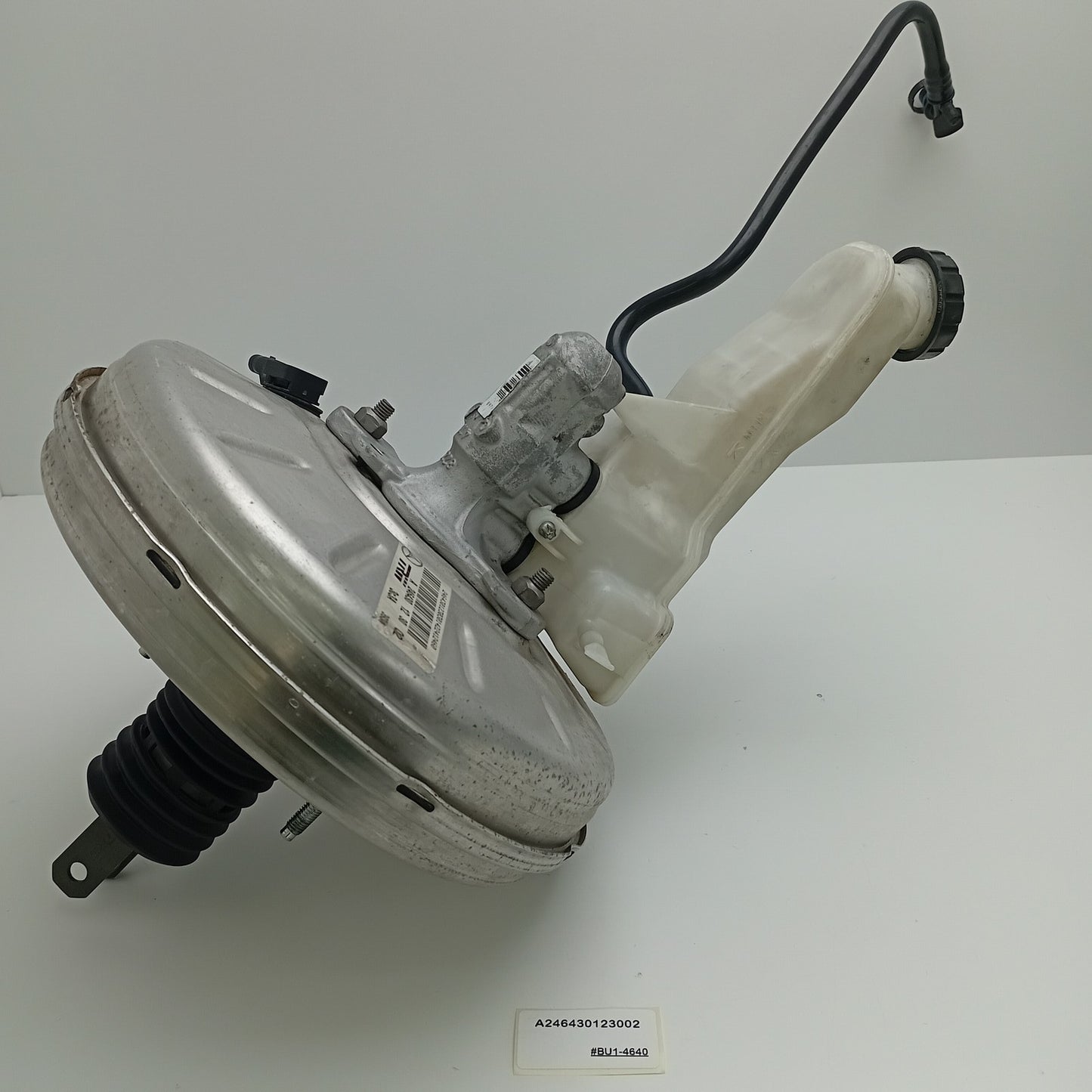 2013-2020 Mercedes-Benz B-Class BRAKE SERVO A246430123002