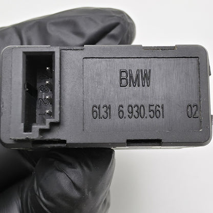 2005-2012 BMW 3 Series AUX Auxiliary Audio Socket 6930561