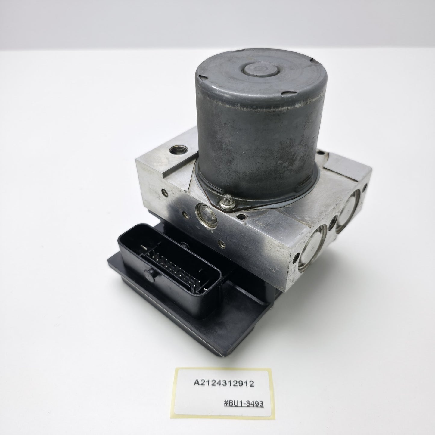 2010-2013 Mercedes-Benz E ABS Pump Controller Module A2124312912
