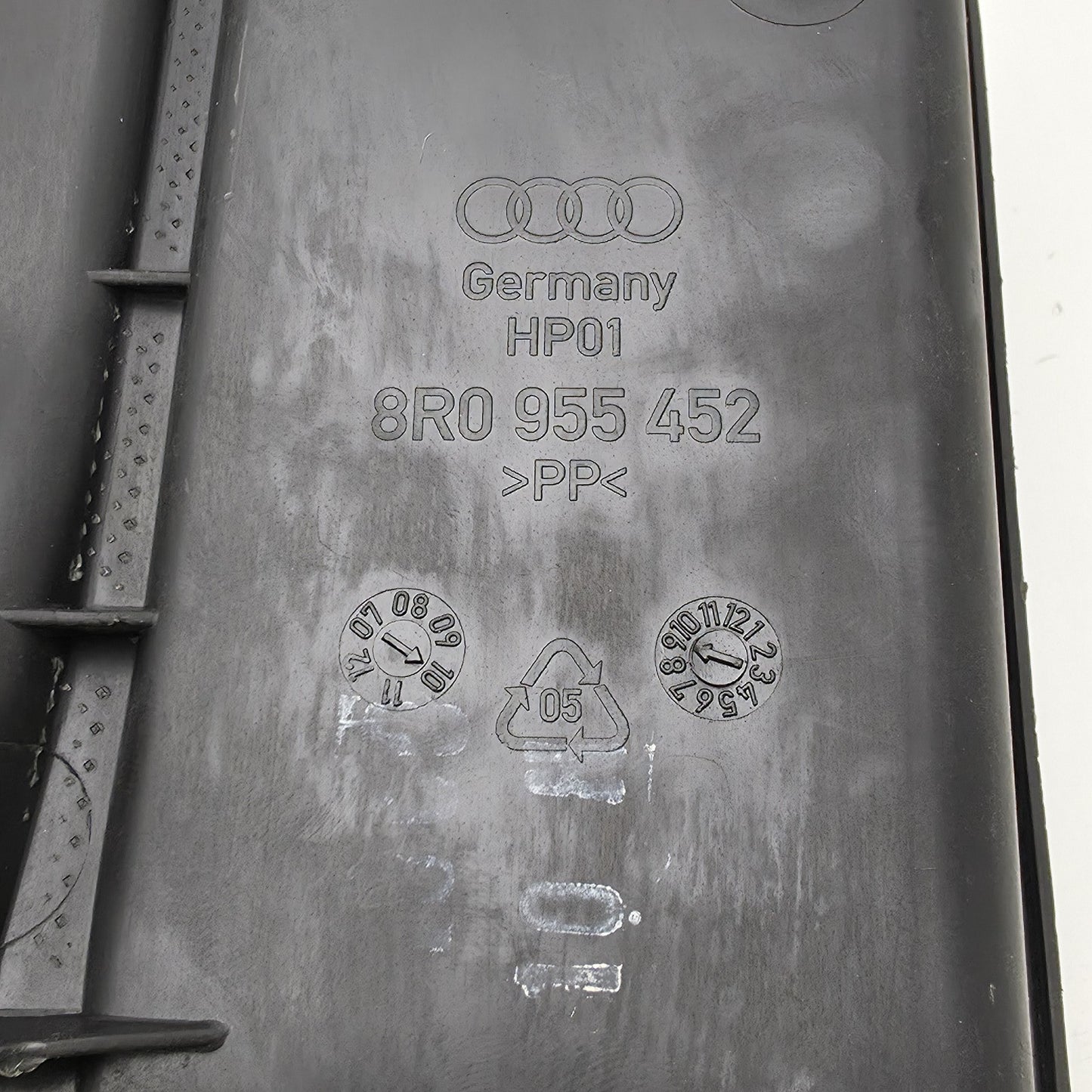 2009-2017 Audi Q5 Windshield Washer Fluid Reservoir Filler Neck 8R0955452