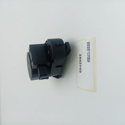 2004-2010 BMW E63 Right Footwell Flap Actuator 6942992