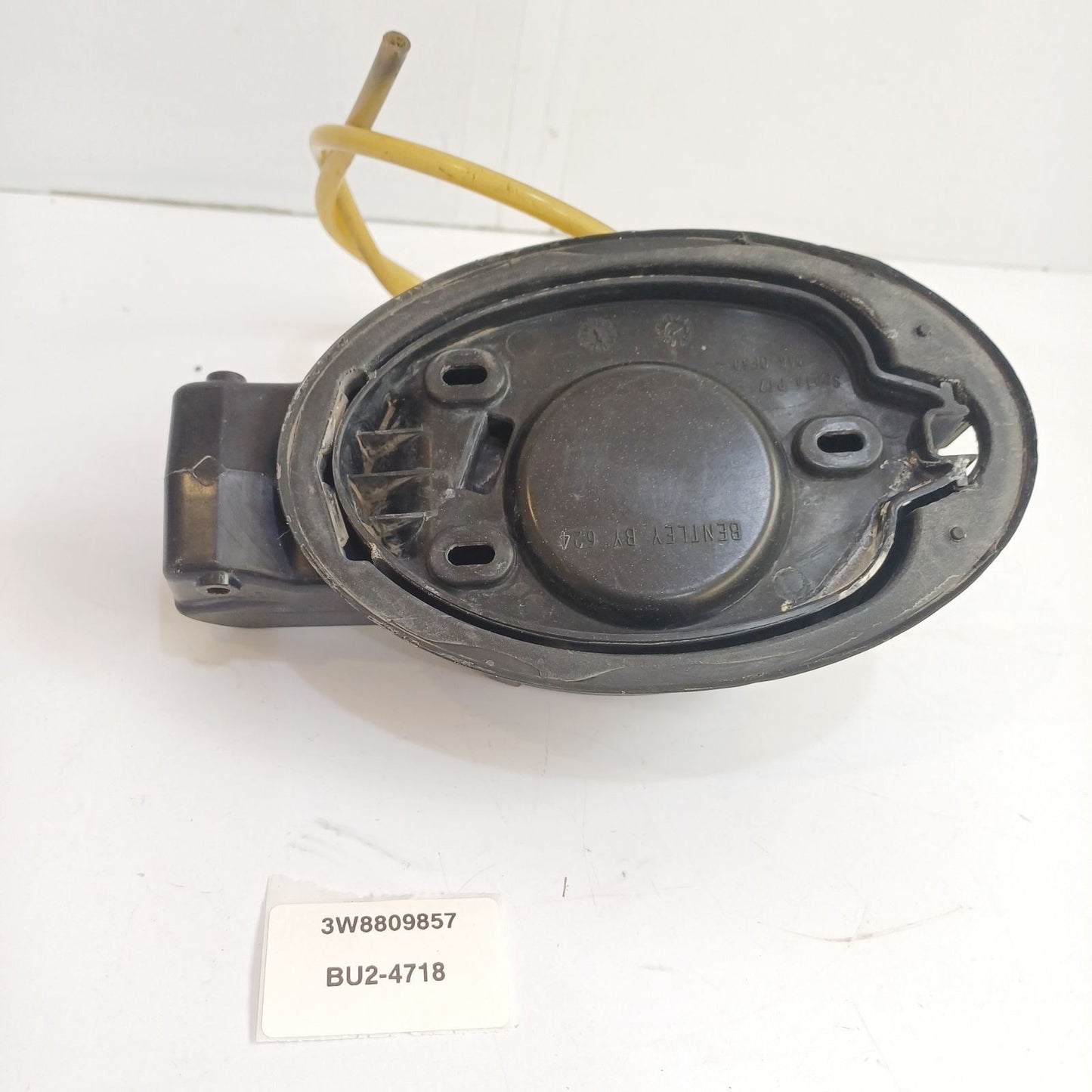 2003-2010 Bentley Continental GT Fuel Filler Flap/Bowl Assembly 3W8809857