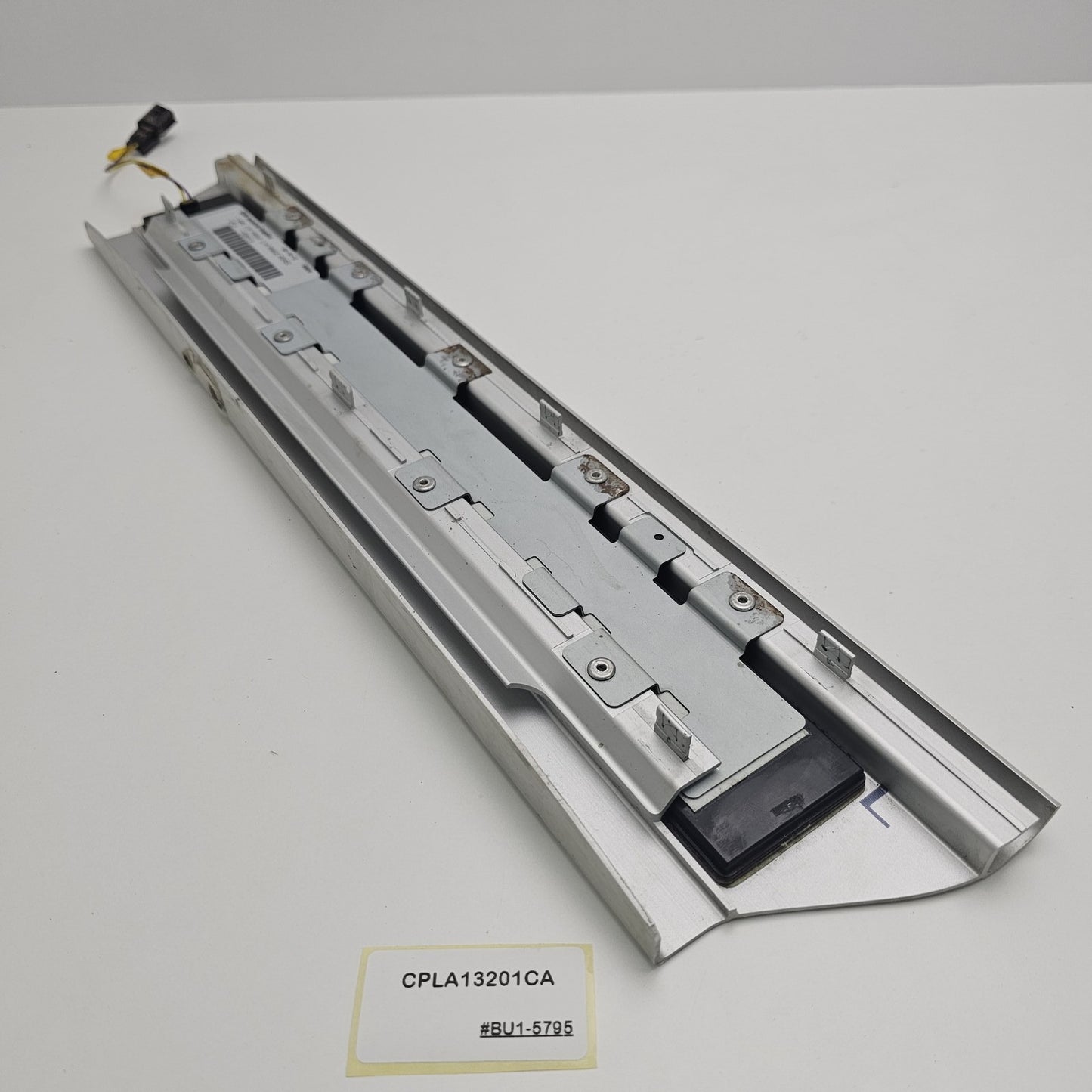 2014-2015 Land Rover Range Rover Sport Door Scuff Plate RH Front CPLA13201CA