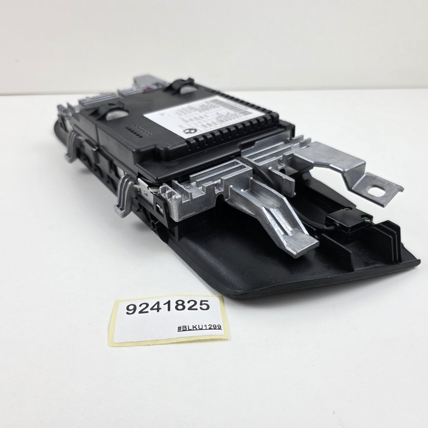 2010-2013 BMW 5 Series F10 CENTRAL INFORMATION DISPLAY SCREEN 9241825