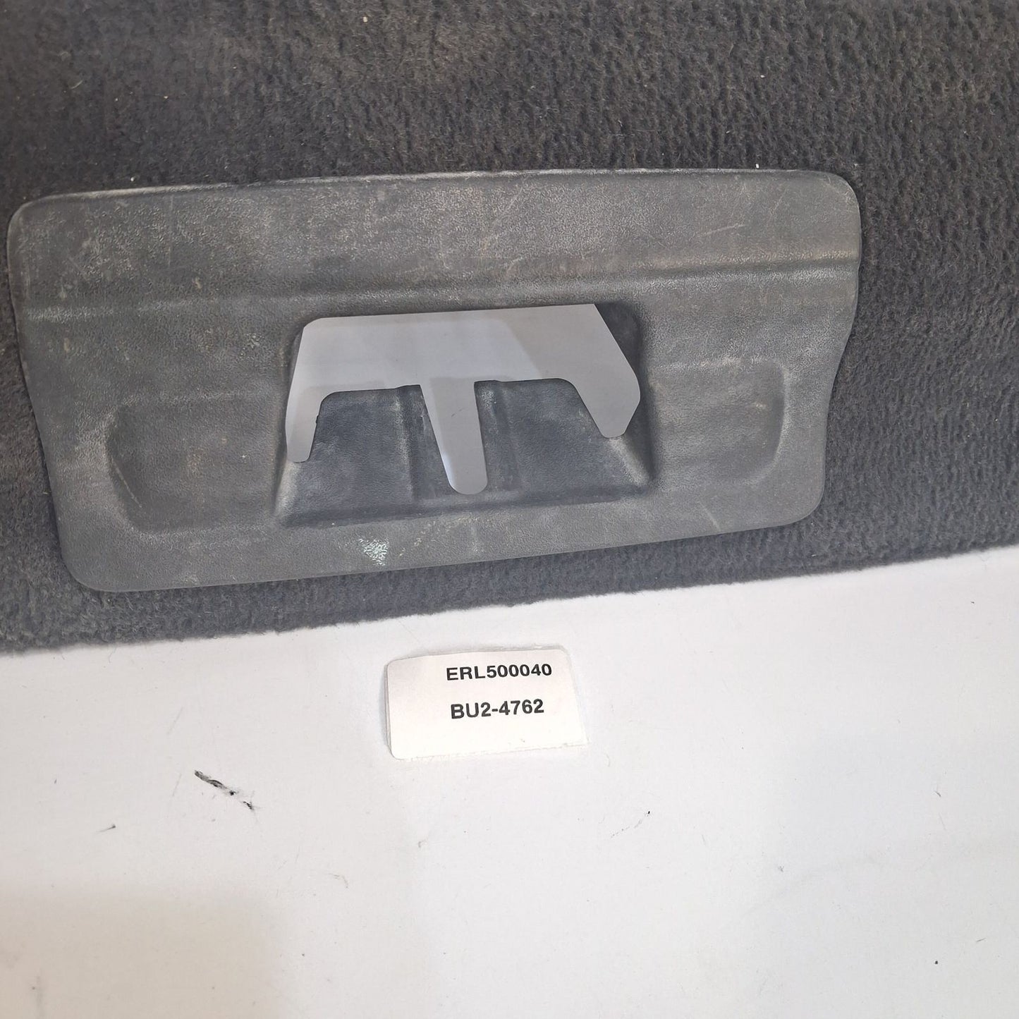 2005-2009 Land Rover Range Rover Sport L320 Rear Trunk Boot Lock Trim ERL500040