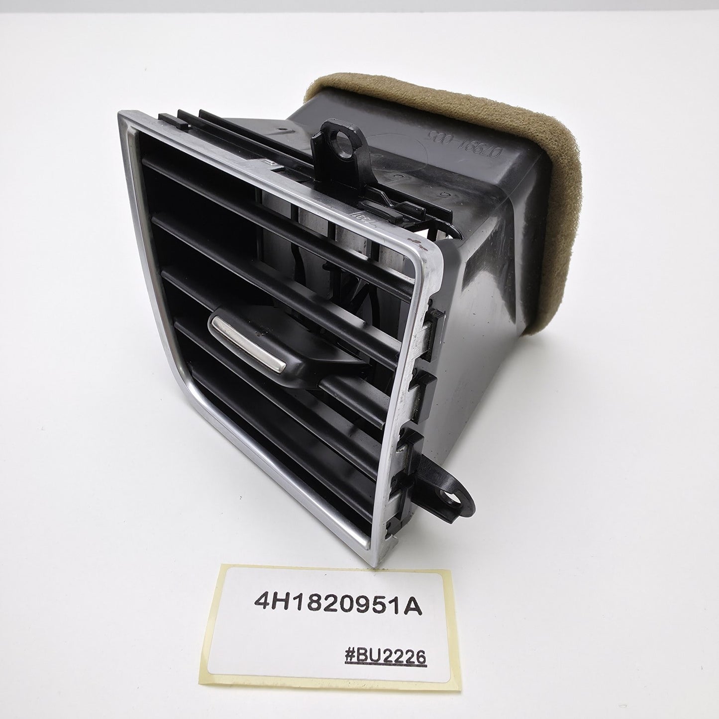 2011-2017 Audi A8 Left Center Dash Air Vent 4H1820951A