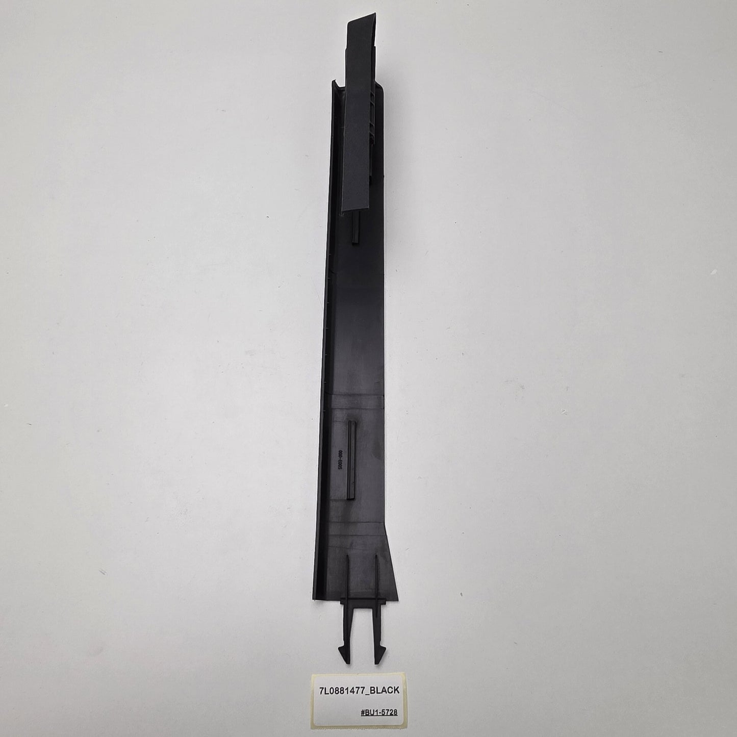 2006-2010 Audi Q7 Front Left Driver Seat Rail Trim Cover 7L0881477
