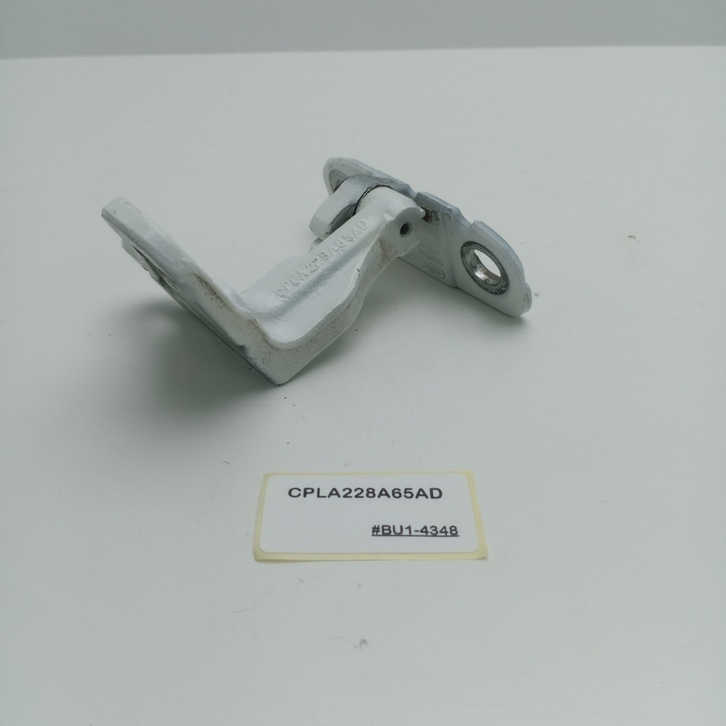 2019 Land Rover Discovery Front Left Lower Door Hinge CPLA228A65AD