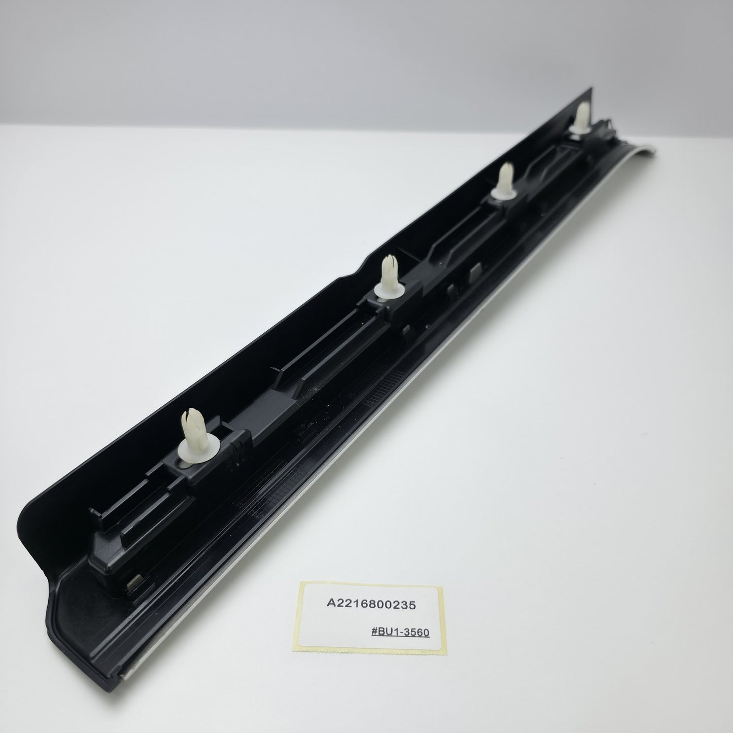 2007-2013 Mercedes-Benz S-Class Door Sill Plate A2216800235