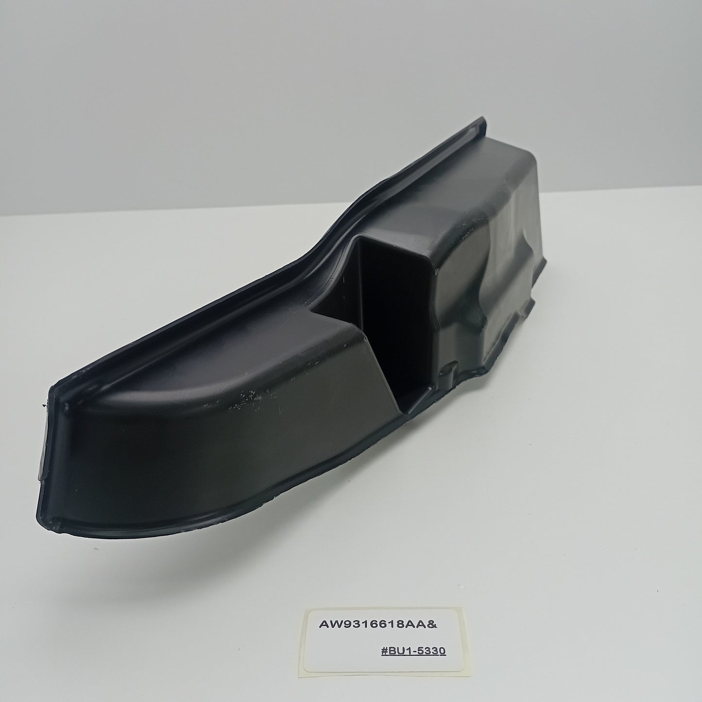 2014 Jaguar XJ REAR RIGHT TRUNK BOOT UPPER TRIM ELEMENT AW9316618AA