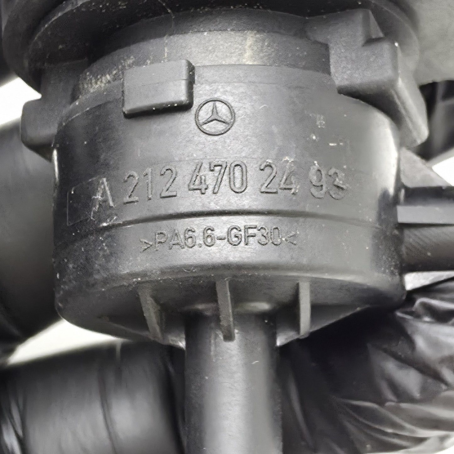 2004 Mercedes-Benz ML500 Vapor Canister Purge Valve A2124702493