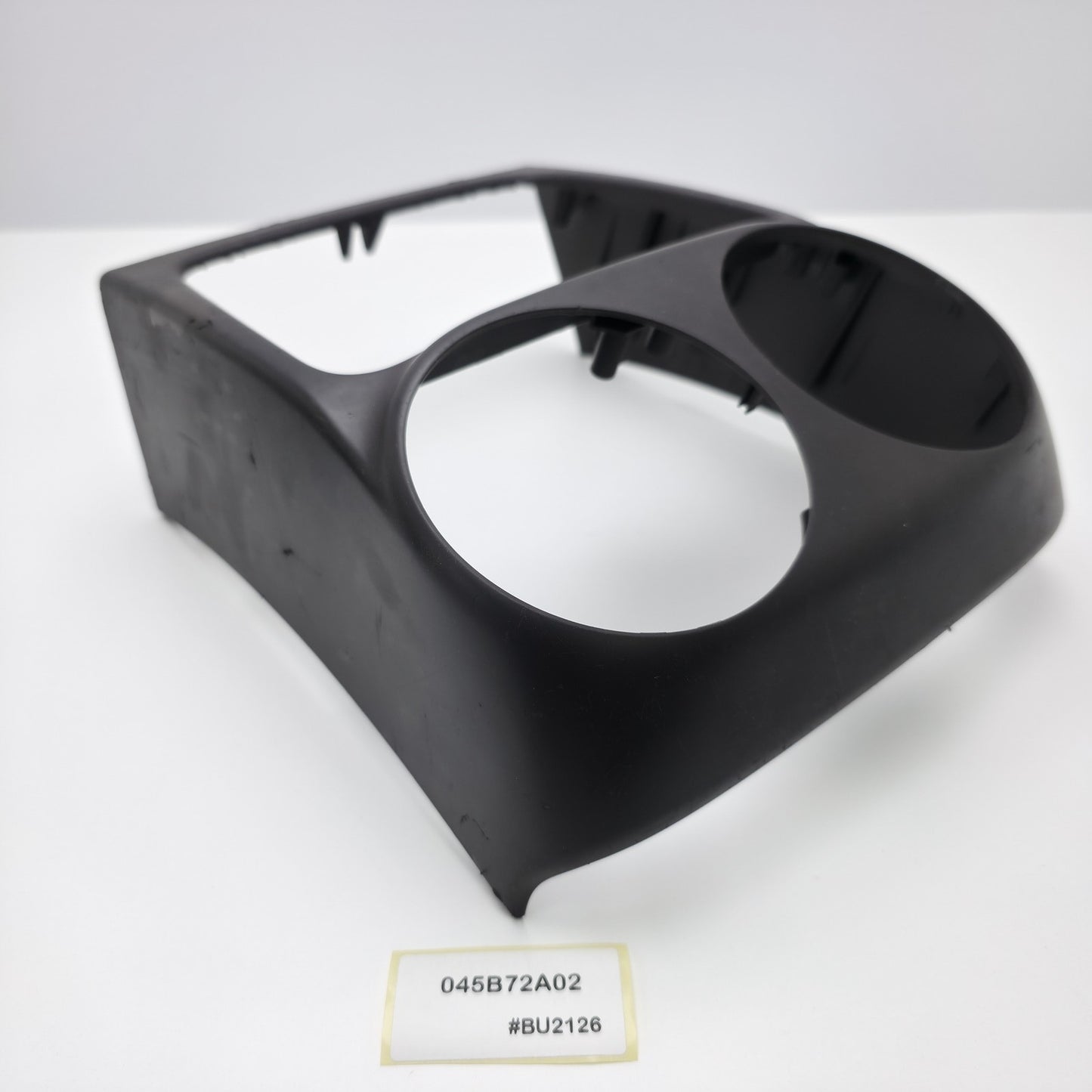 2010-2019 Jaguar XJL CENTER CONSOLE REAR AIR VENT BEZEL TRIM 045B72A02