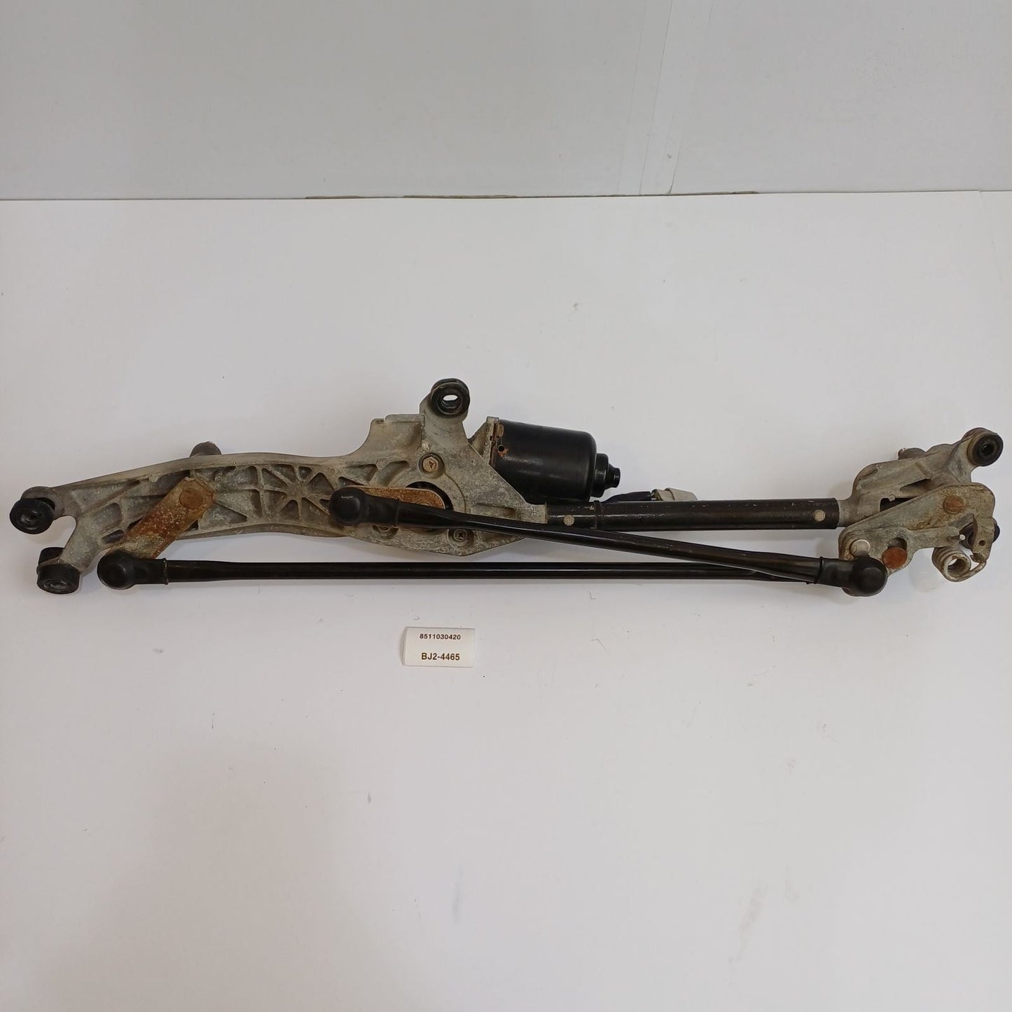 1998-2005 Lexus GS400 Windshield Wiper Motor 8511030420
