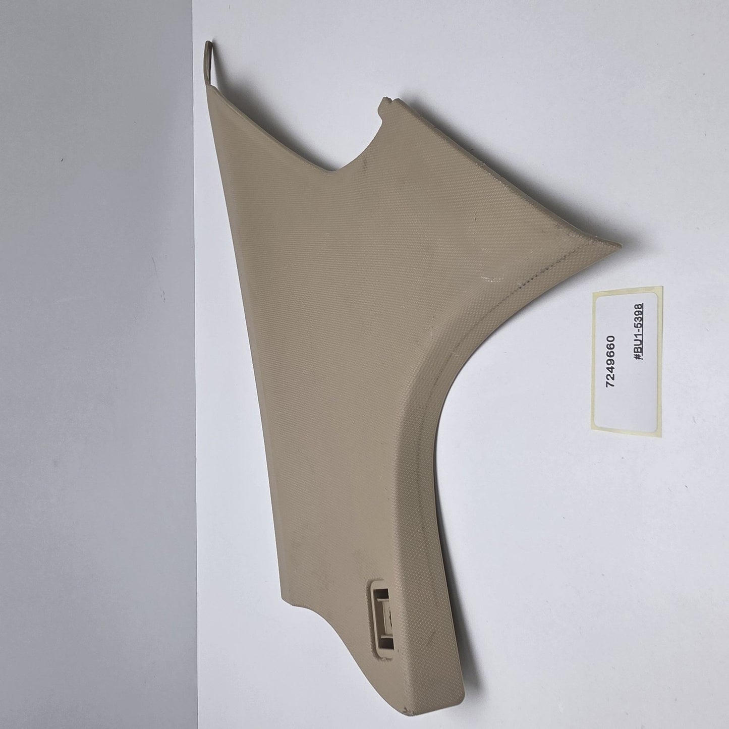 2009-2011 BMW E90 C-Pillar Aperture Trim Right 7249660