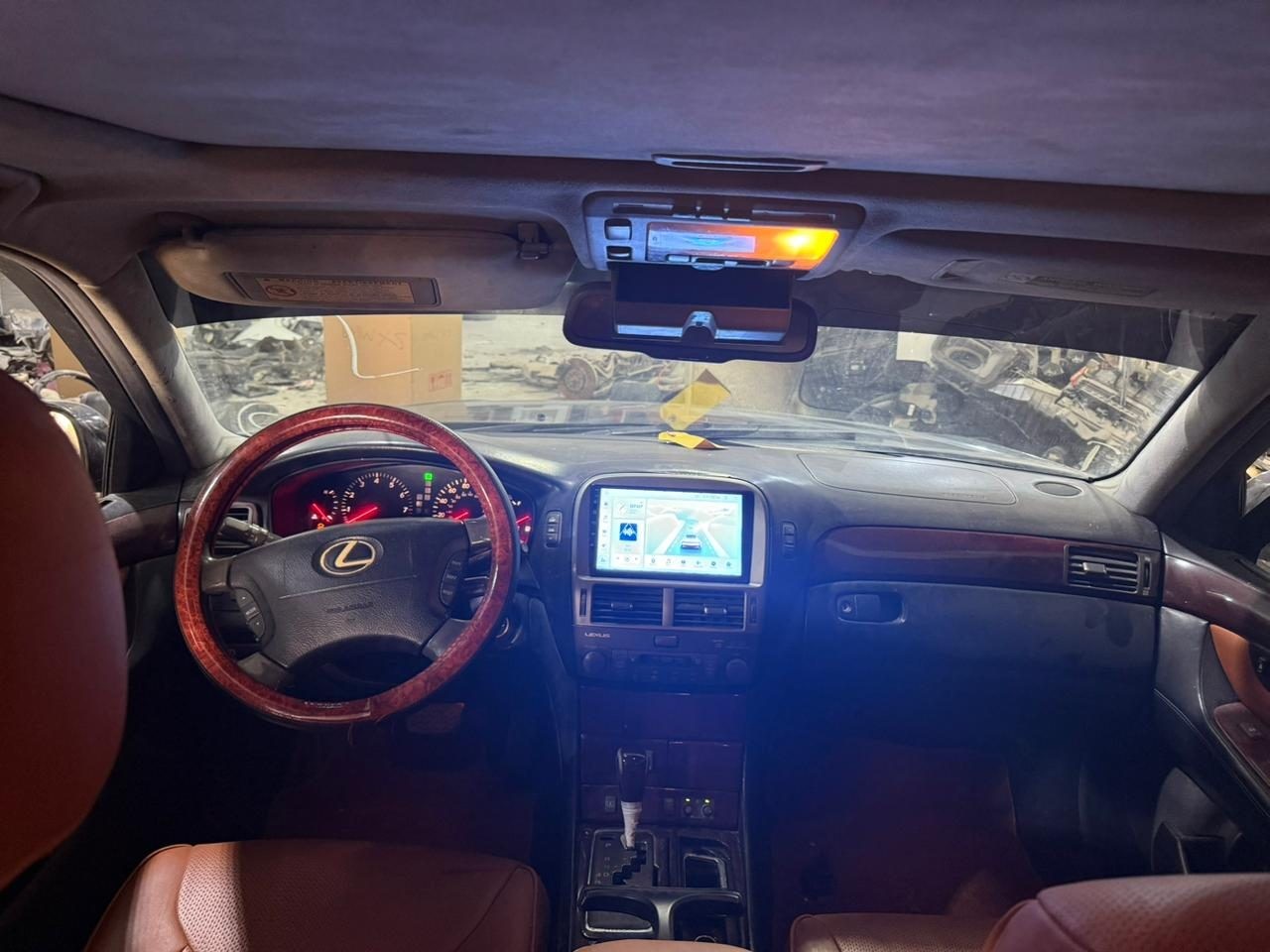 2001-2006 Lexus LS430 Center Console Box Lamp Light Sub-Assy 8120650010