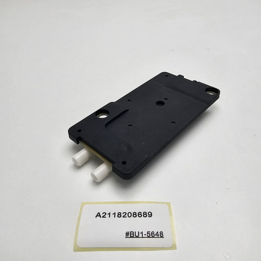 2005-2009 Mercedes SLK55 Antenna Amplifier Splitter A2118208689
