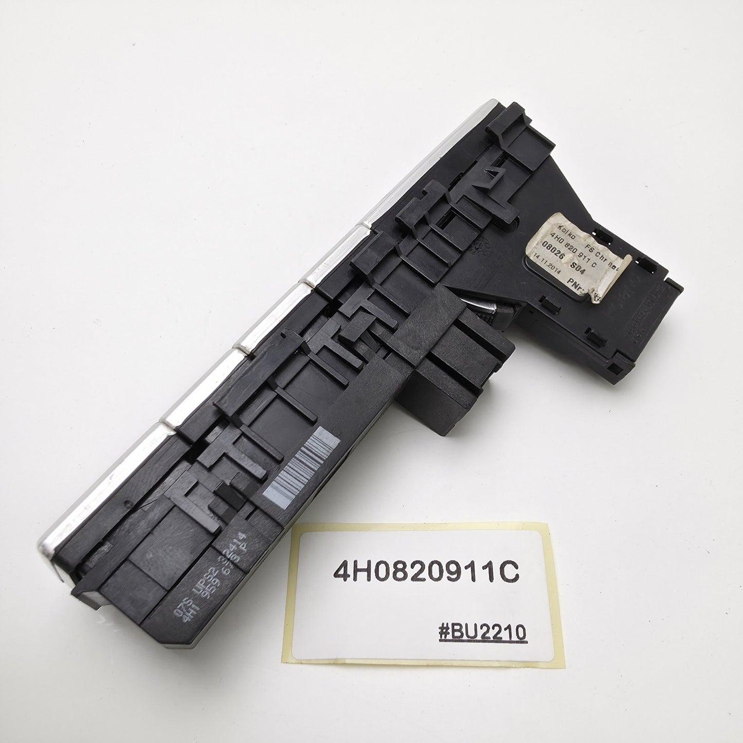 2011-2018 Audi A8 Dashboard Air Vent Adapter 4H0820911C