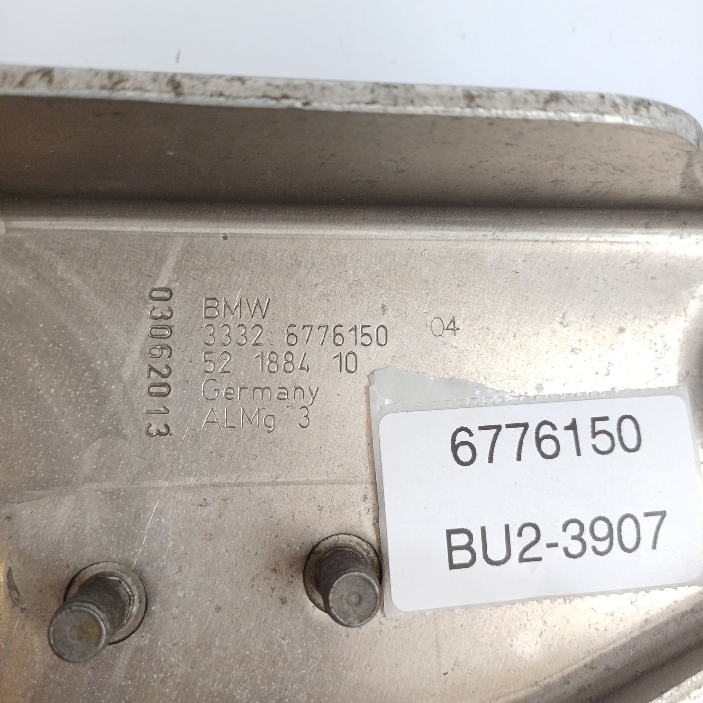 2010-2018 BMW F06 Rear Right Subframe Bracket 6776150