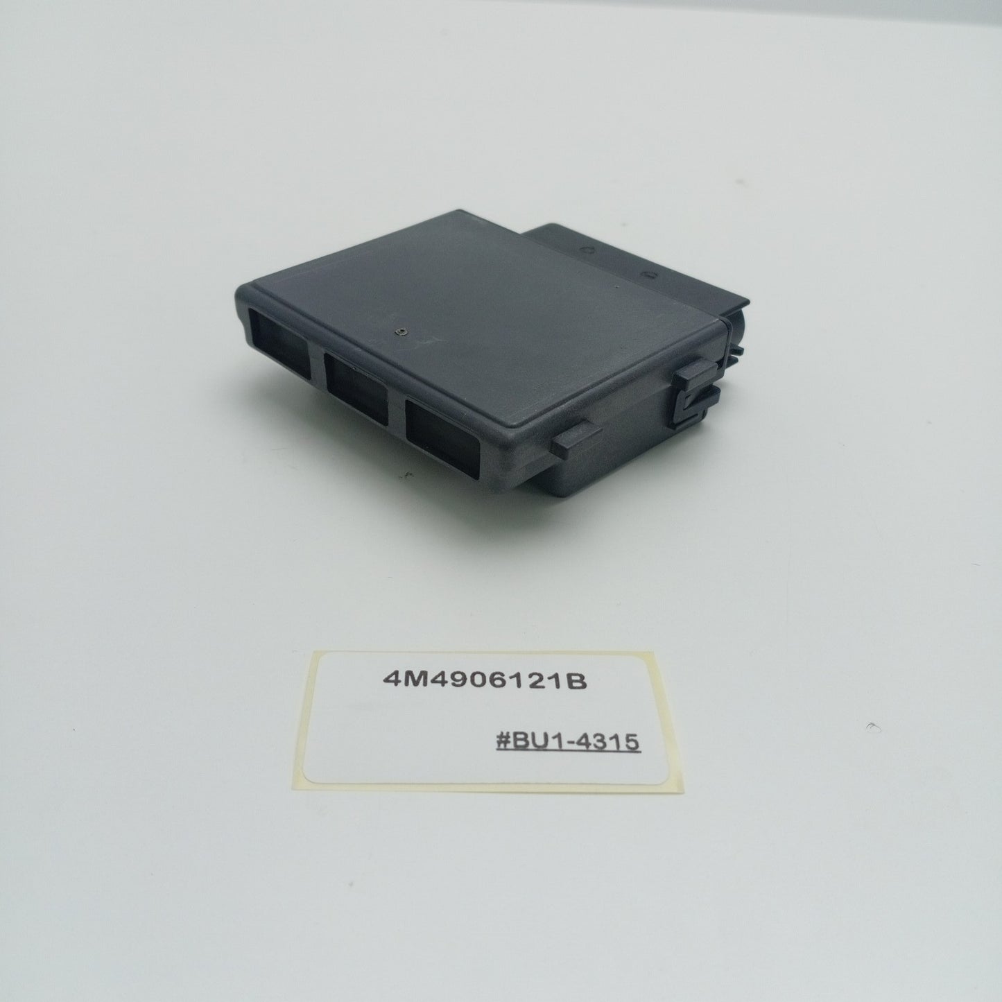 2020-2025 Audi RS7 Fuel Pump Driver Module 4M4906121B